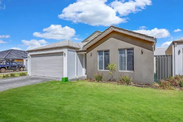 19 Macrandra Way, Dayton WA 6055