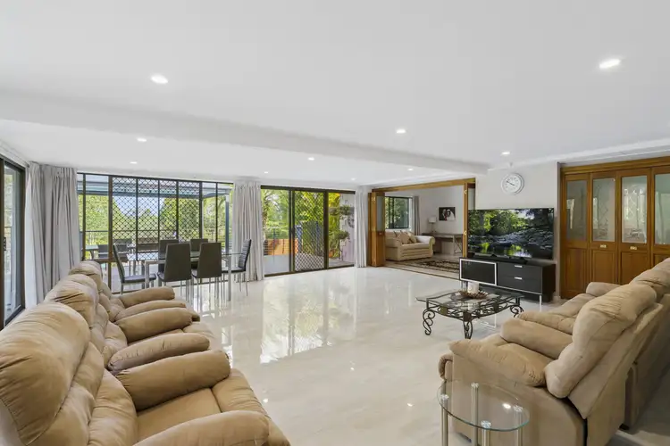 230 Crane Crescent, Nerang QLD 4211