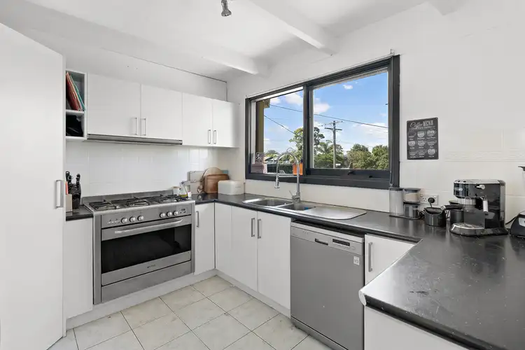 Fifth view of Homely house listing, 11 Chestfield Court, Frankston VIC 3199