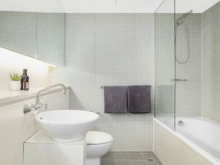 Sixth view of Homely apartment listing, 402/35 Shelley Street, Sydney NSW 2000