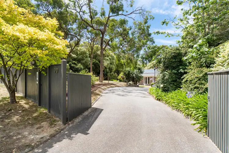70 Winona Road, Mount Eliza VIC 3930