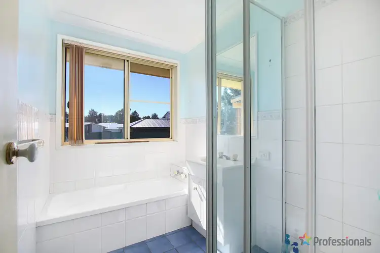 Fifth view of Homely house listing, 1 Aldred Avenue, Armidale NSW 2350