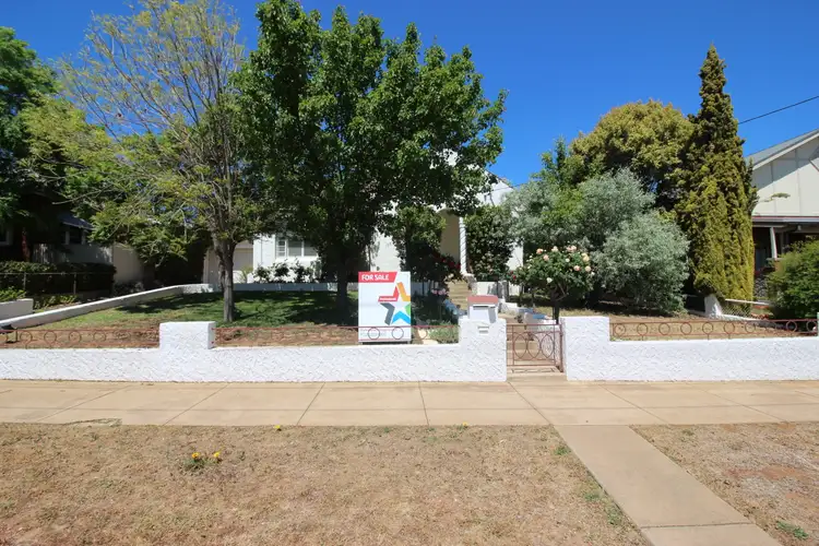 108 Coleman Street, Turvey Park NSW 2650
