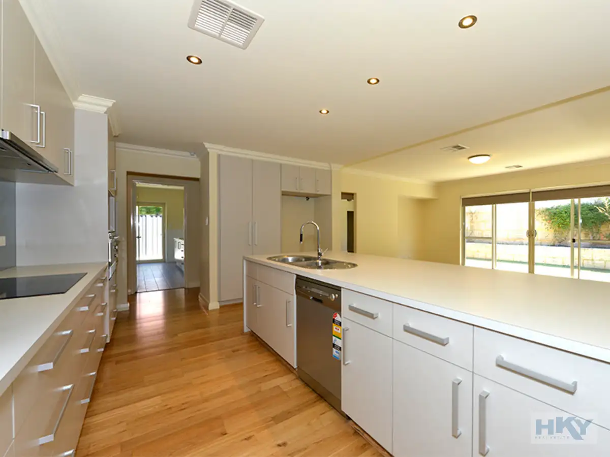 Main view of Homely house listing, 11 Nouveau Turn, Aveley WA 6069