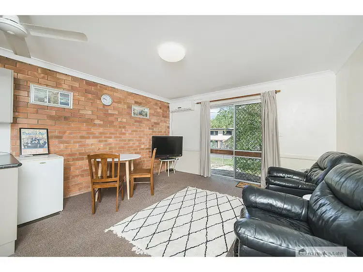 Sixth view of Homely semi-detached listing, 277 Blanchfield Street, Koongal QLD 4701