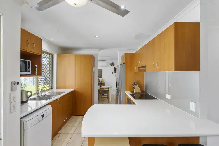 Sixth view of Homely house listing, 2 Marimar Place, Highland Park QLD 4211