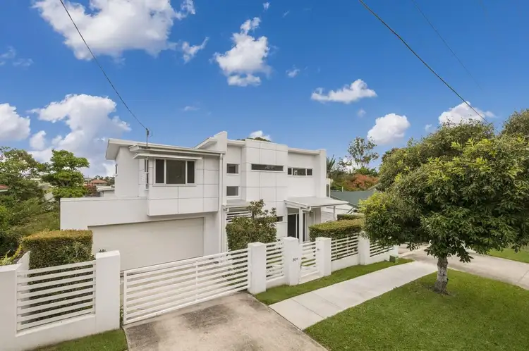 30B East Street, Camp Hill QLD 4152