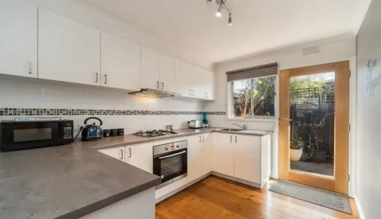 Main view of Homely unit listing, 2/20 Beatty Parade, Mornington VIC 3931
