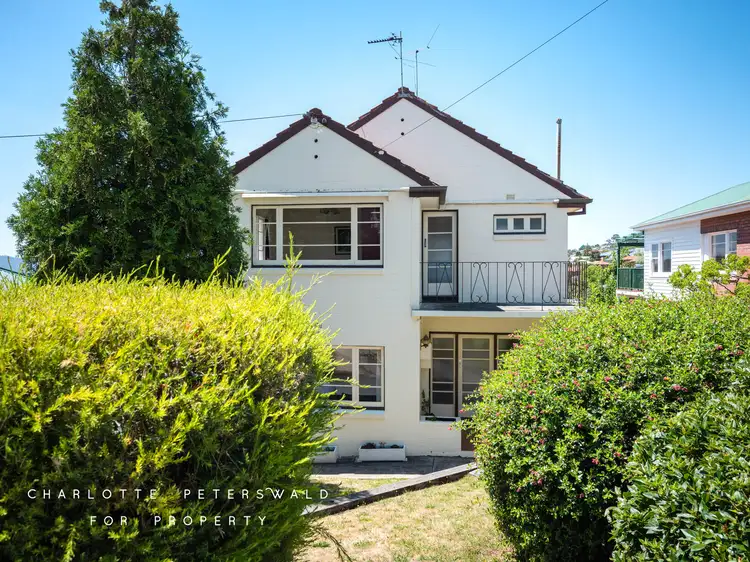 8 Suncrest Avenue, Lenah Valley TAS 7008