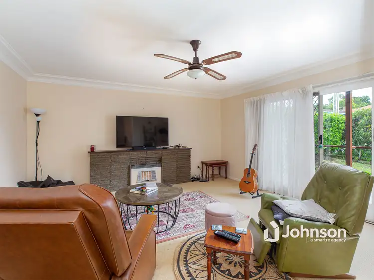 Fifth view of Homely house listing, 8 Dirkala Street, Mansfield QLD 4122