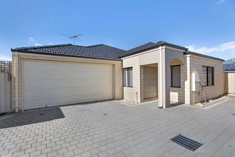 Main view of Homely house listing, 4/11 Bolton Way, Darch WA 6065