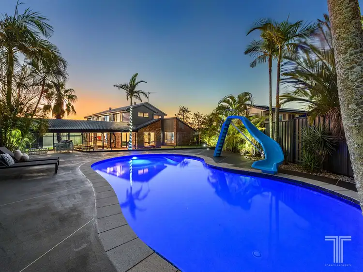12 Mackenzie Court, Carindale QLD 4152