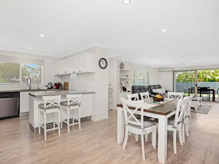 Second view of Homely house listing, 5 Sparrow Place, Burleigh Waters QLD 4220