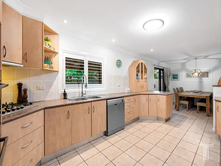 Fifth view of Homely house listing, 32 Cadogan Street, Carindale QLD 4152