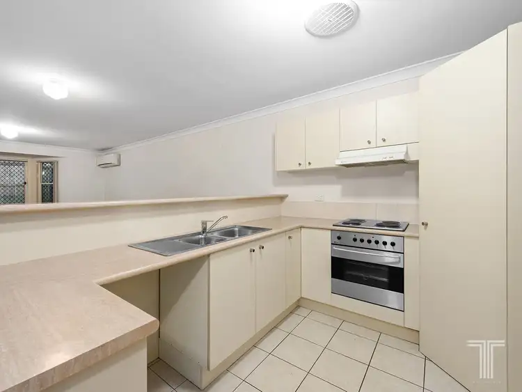Fifth view of Homely townhouse listing, 8/56 Wright Street, Carindale QLD 4152