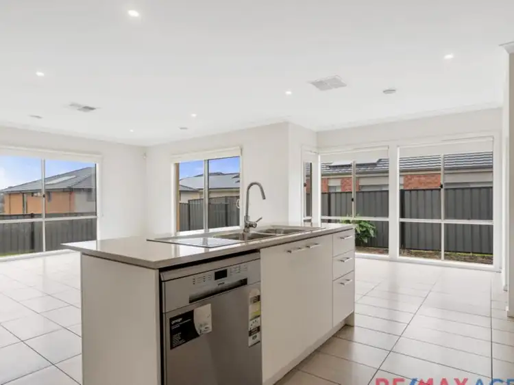Fifth view of Homely house listing, 7 Nethercote Street, Craigieburn VIC 3064