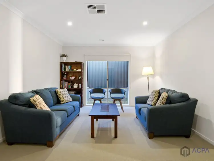 Second view of Homely house listing, 8 Ultimo Road, Craigieburn VIC 3064