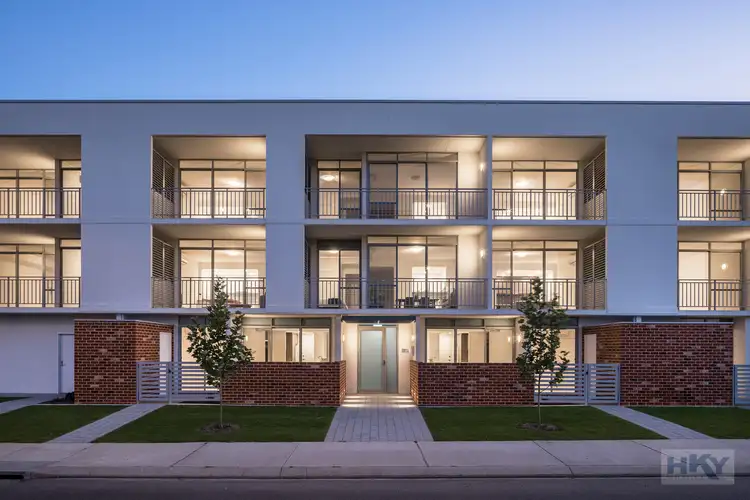 Fourth view of Homely unit listing, 4/40 Bennett Springs Drive, Bennett Springs WA 6063