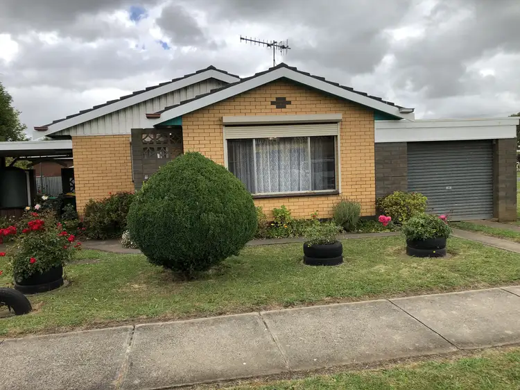 84 Victoria Street, Cobden VIC 3266