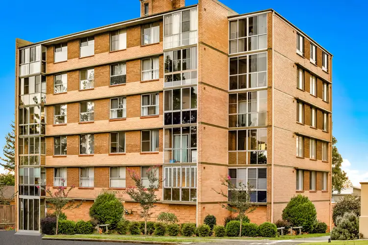 Main view of Homely unit listing, 10/33-35 Tourist Road, East Toowoomba QLD 4350