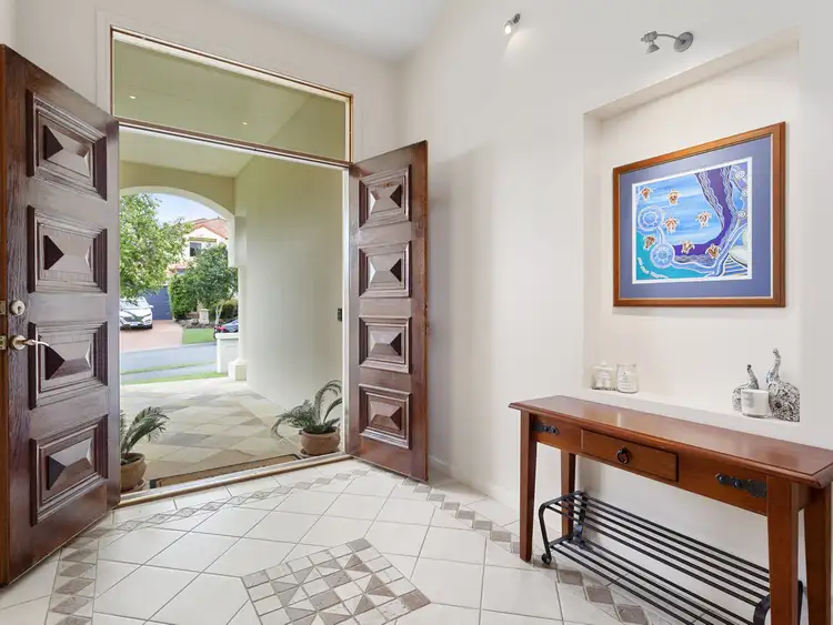 20 North Shore Avenue, Varsity Lakes QLD 4227