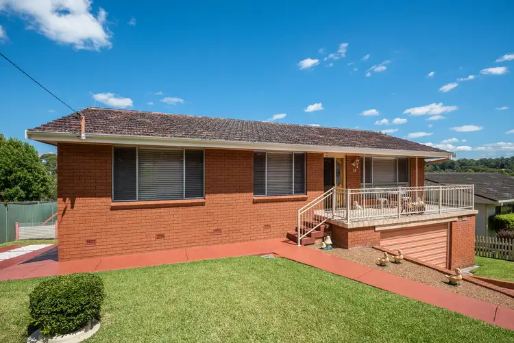 12 Tingira Crescent, Wyoming NSW 2250
