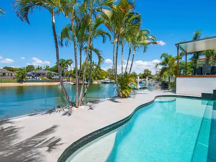 7 Lakeside Avenue, Broadbeach Waters QLD 4218