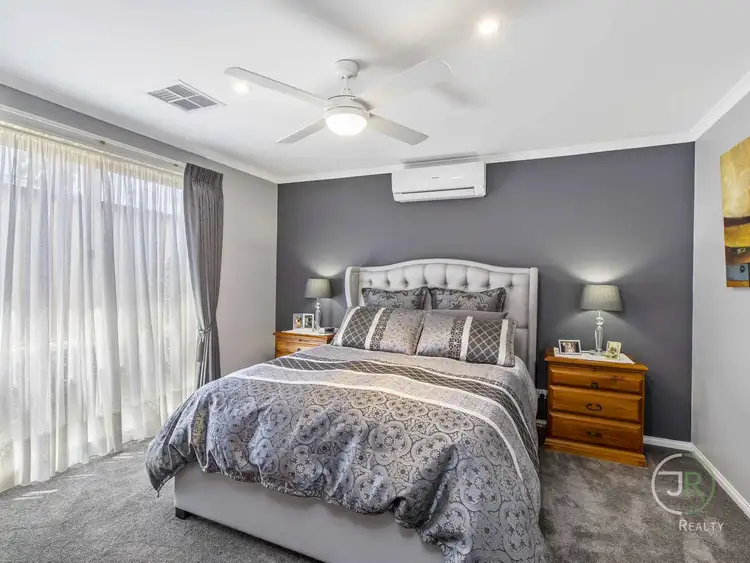 Sixth view of Homely house listing, 10 Stonehaven Avenue, Cranbourne VIC 3977