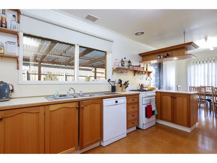Fifth view of Homely house listing, 11 Sandra Court, Sale VIC 3850