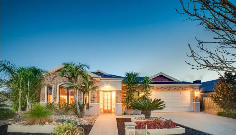 17 Premier Drive, Berwick VIC 3806