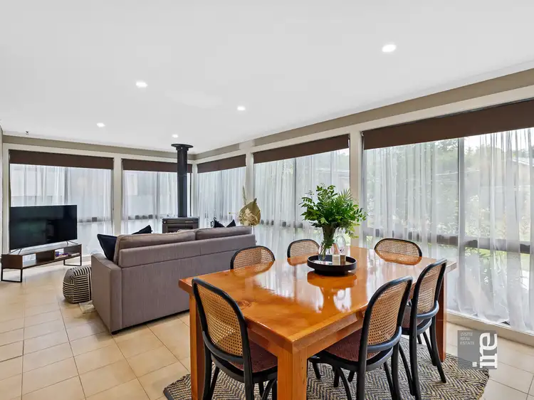 Third view of Homely house listing, 2 Caraselle Avenue, Wangaratta VIC 3677