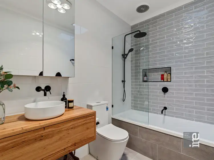 Sixth view of Homely house listing, 2 Caraselle Avenue, Wangaratta VIC 3677