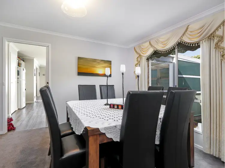 Fifth view of Homely house listing, 8 Alison Court, Sale VIC 3850