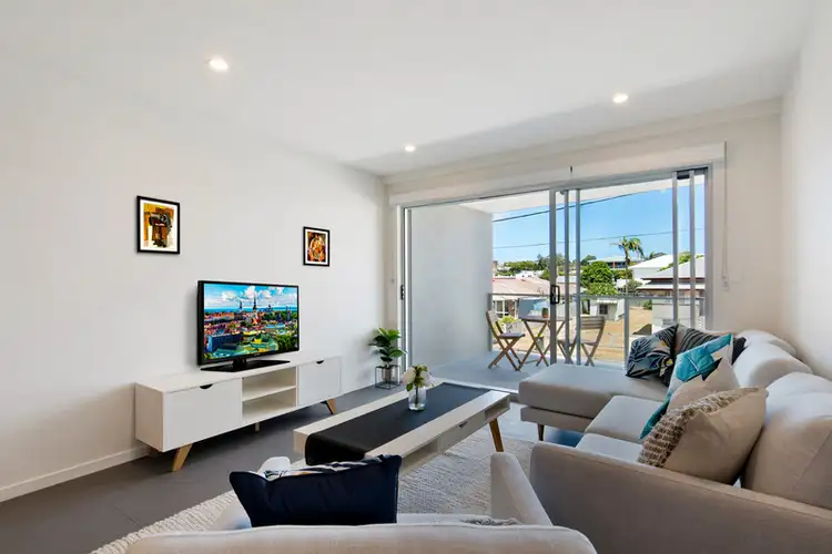 Main view of Homely apartment listing, 3/15 Besham Parade, Wynnum QLD 4178