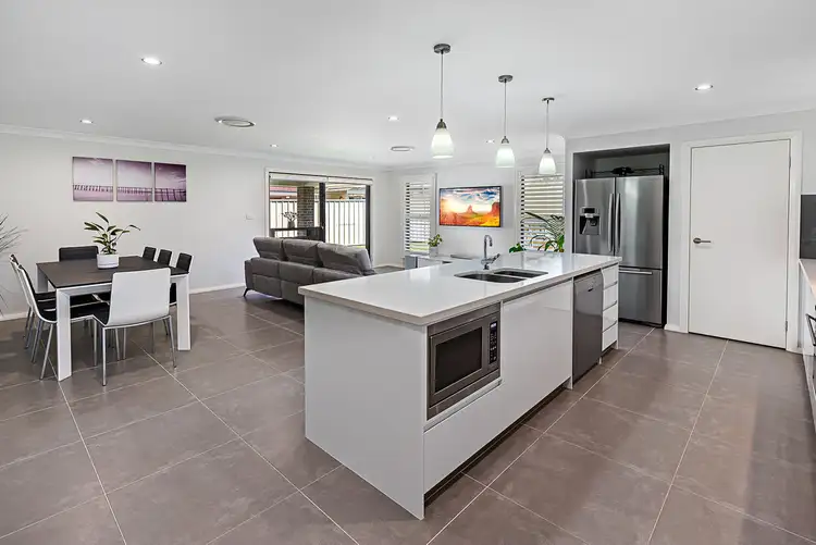 Fifth view of Homely house listing, 8 Rengor Close, Belmont North NSW 2280