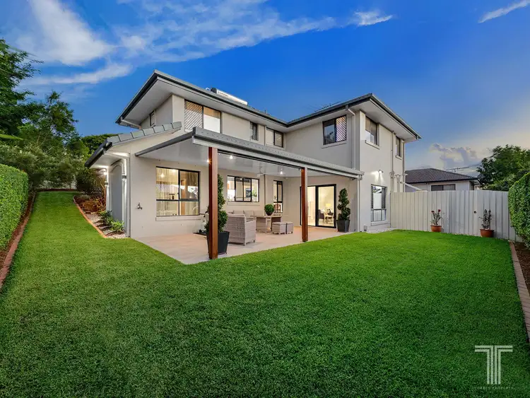 1 Spanish Court, Carindale QLD 4152