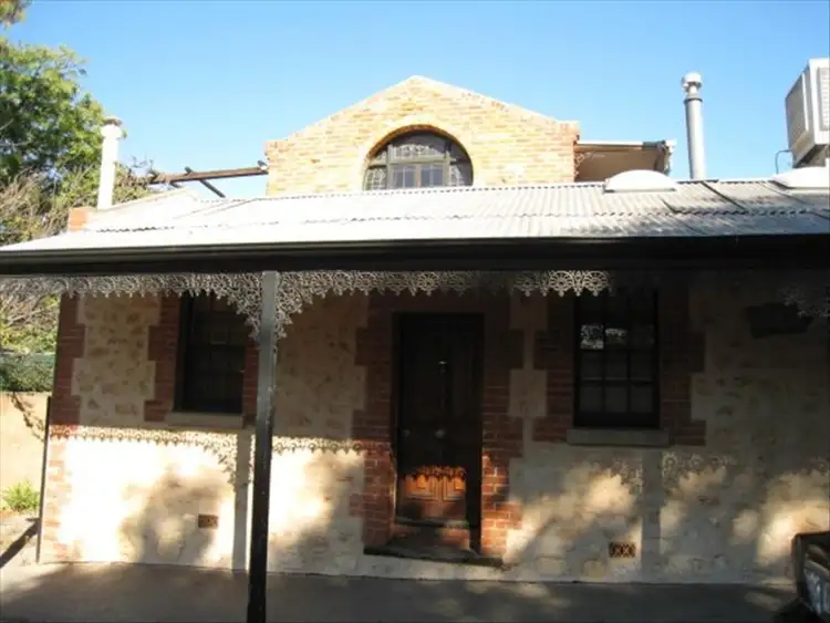 31 West Pallant Street