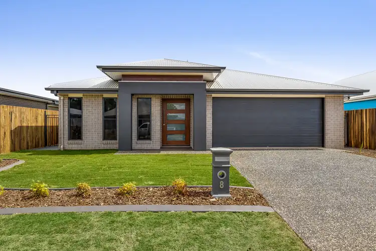 8 Madonna Circuit, Middle Ridge QLD 4350