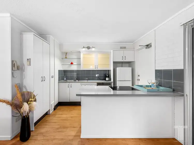Sixth view of Homely unit listing, 8/23 Quinton Street, Kangaroo Point QLD 4169