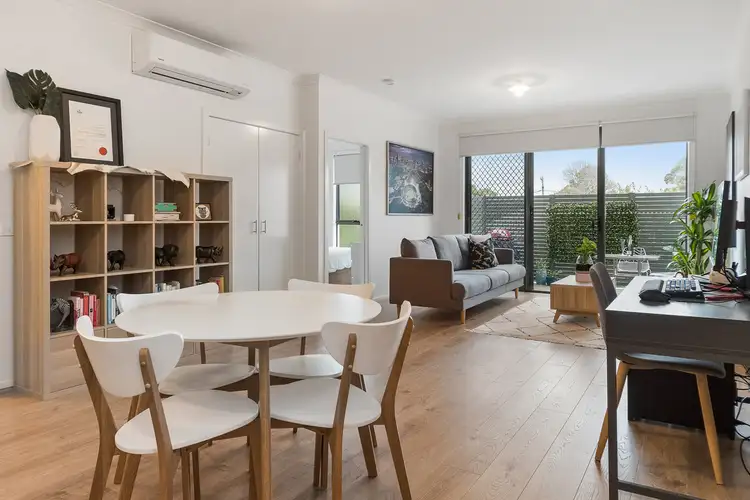 Main view of Homely unit listing, 18/10 Queen Street, Hastings VIC 3915