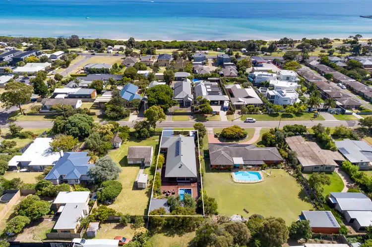 21 Maori Street, Rye VIC 3941