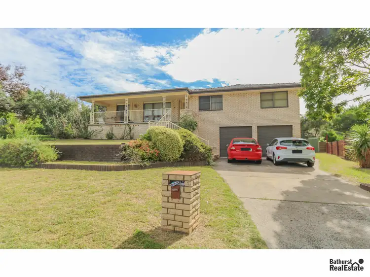 10 Uralla Circuit, Kelso NSW 2795