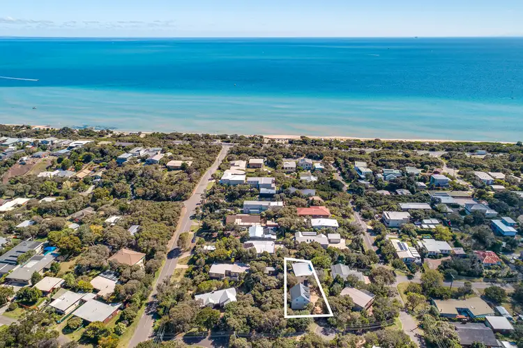 6 Younger Avenue, Rye VIC 3941