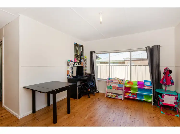 Fourth view of Homely house listing, 522 Kotthoff Street, Lavington NSW 2641