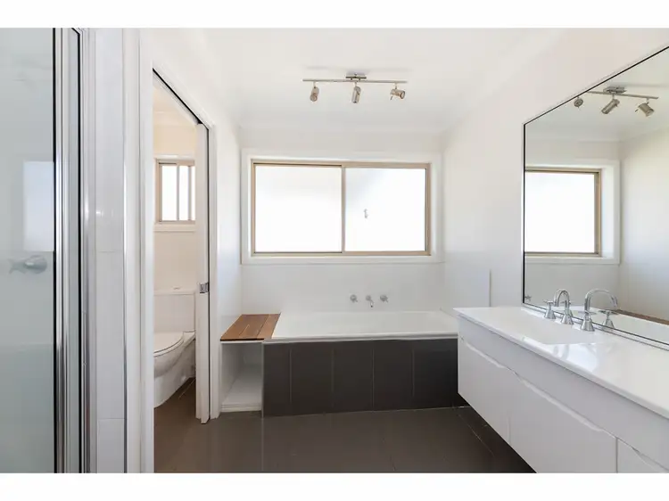 Fifth view of Homely house listing, 522 Kotthoff Street, Lavington NSW 2641