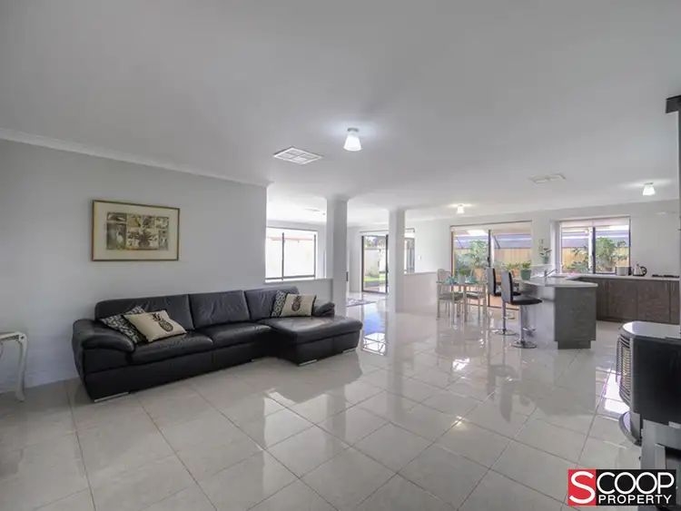 Sixth view of Homely house listing, 2 Jarbell Way, Huntingdale WA 6110