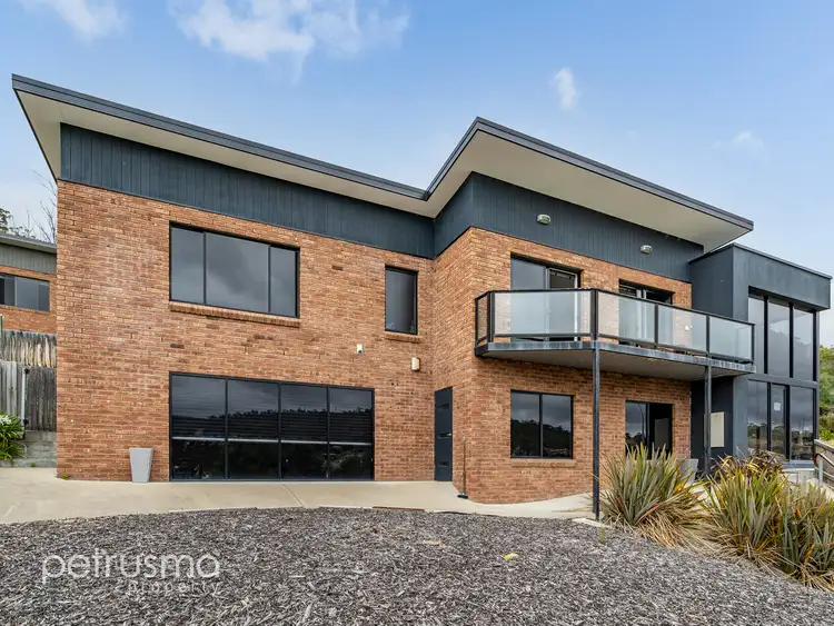 Main view of Homely unit listing, 1/33 Dumbarton Drive, Geilston Bay TAS 7015