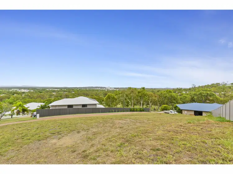 10 Connemara Drive, Kawana QLD 4701