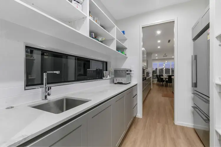 Sixth view of Homely house listing, 10 Caravel Court, Raby Bay QLD 4163