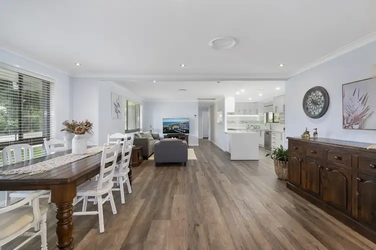 Second view of Homely house listing, 8 Aberdeen Court, Highland Park QLD 4211